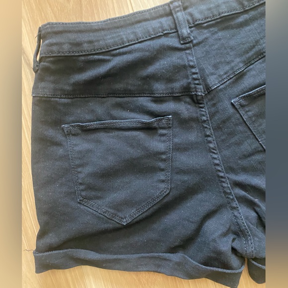 Disney Alice In Wonderland Cheshire Cat Patch Pocket Denim Shorts Size 9 - Picture 9 of 15